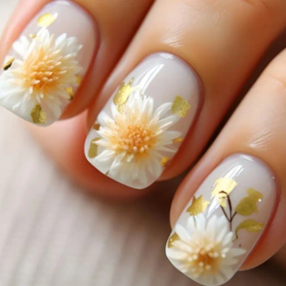 🔥3/$21 Daisies Nail Art with Gold Accents Press On Nails